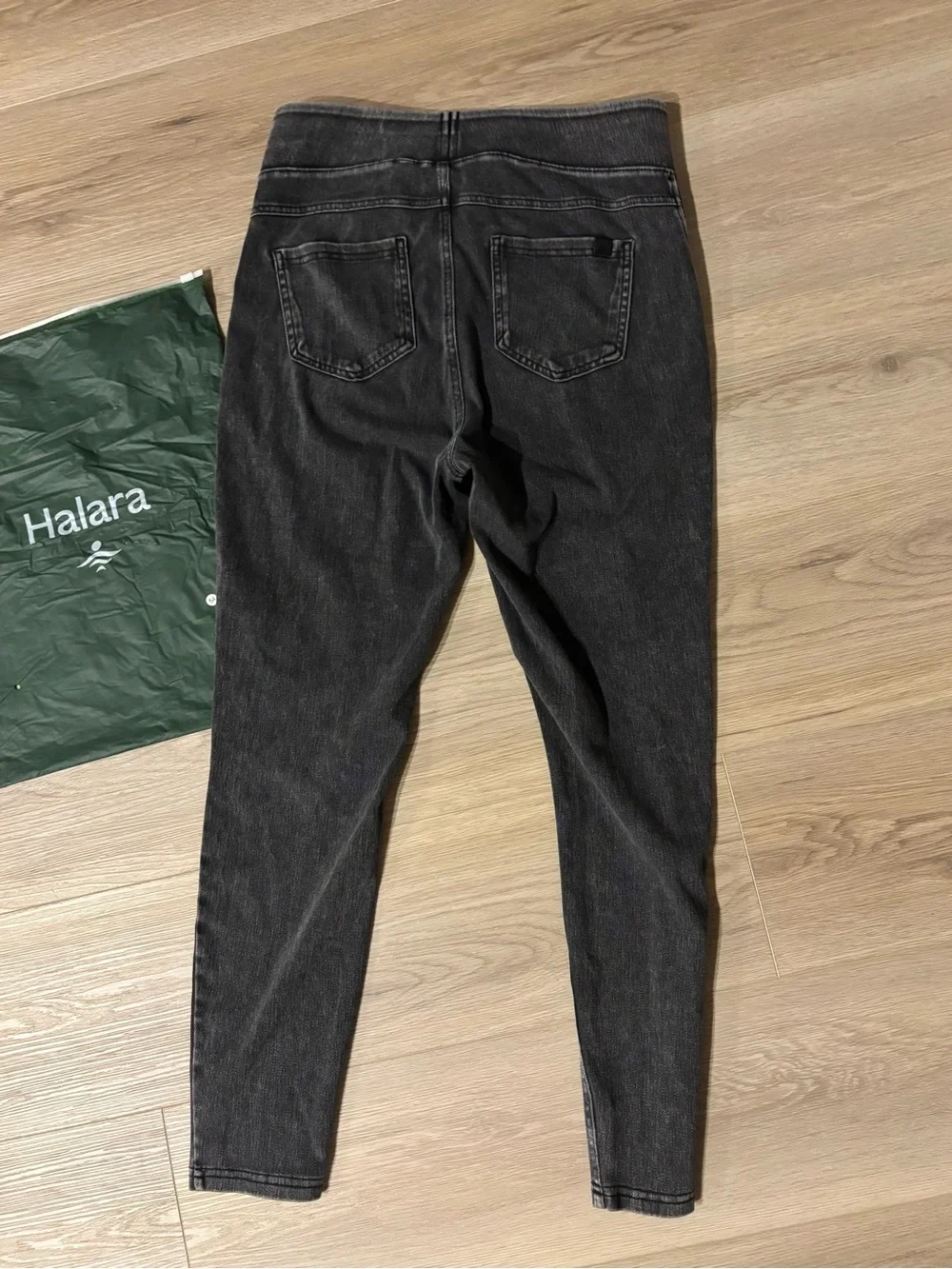 HALARA Denim Jean Jeggings Dark Charcoal Grey Viral Stretch Jeans MSRP $52